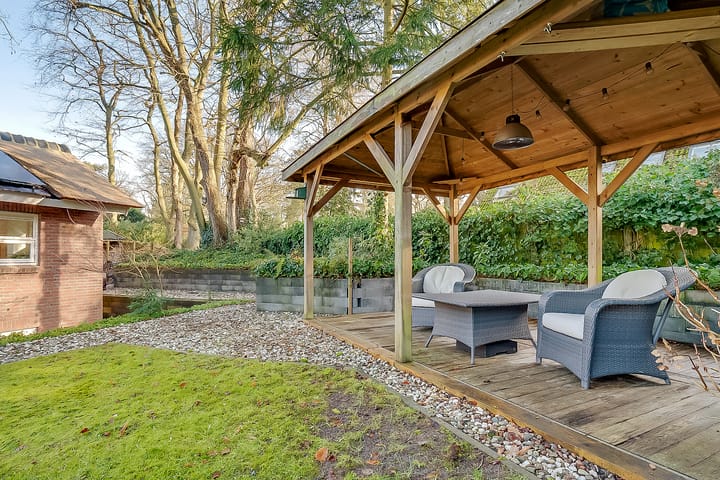 Photo 38 of Rading 2-A40