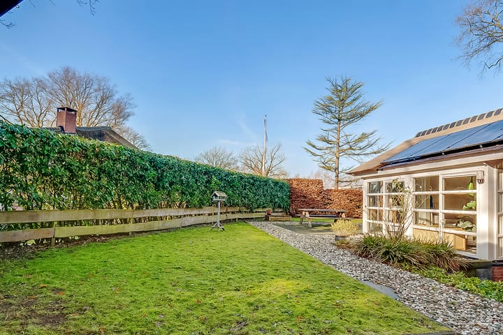 Photo 44 of Rading 2-A40