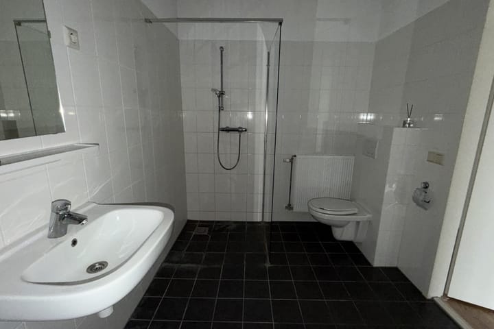 Foto 7 van Karspeldreef 1359