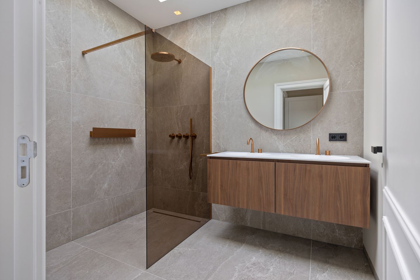 Photo 40 of Ginnekenweg 50-B