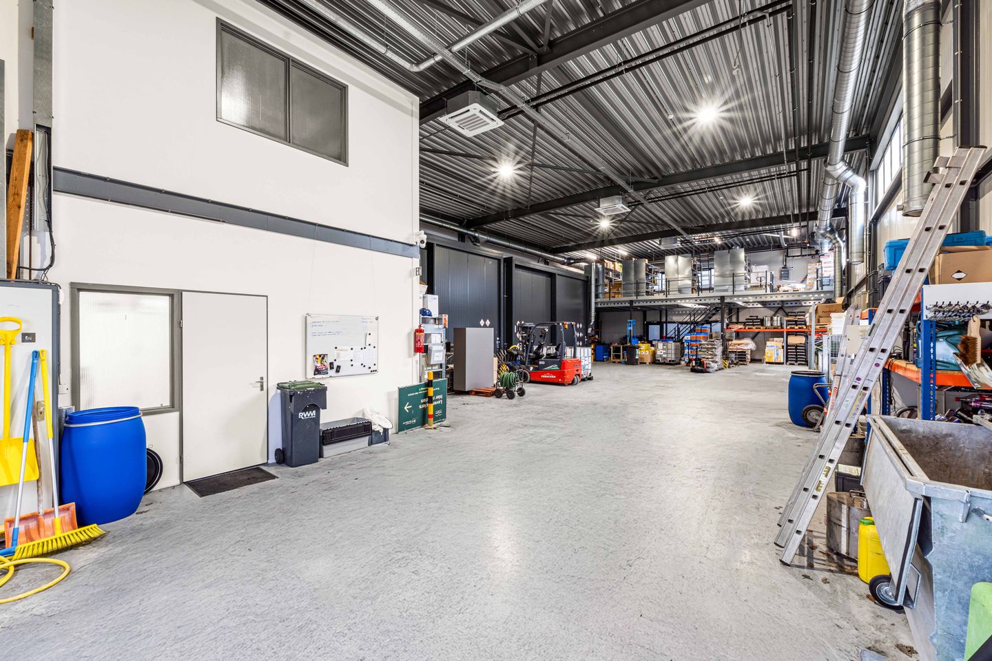 Bekijk foto 3 van Talhoutweg 5