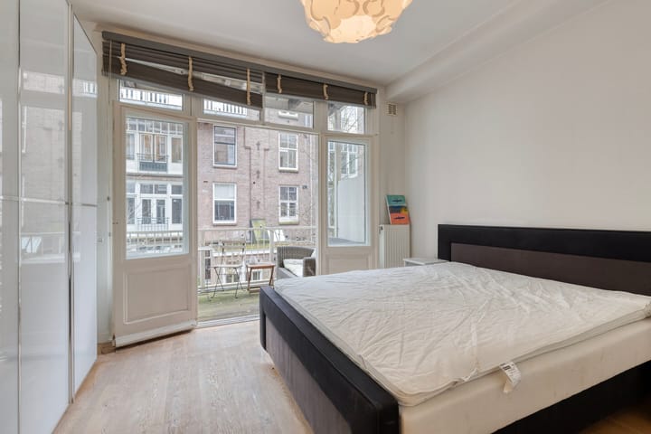 Foto 17 van Valeriusstraat 155-1