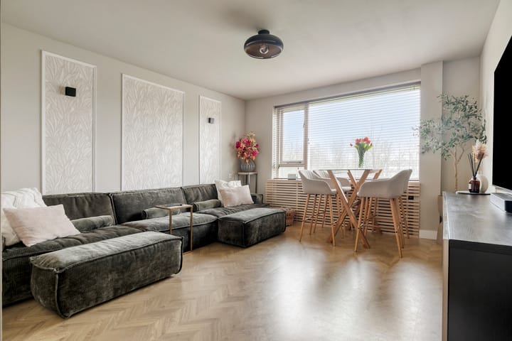 Foto 2 van Fluitekruidweg 179