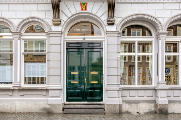 Photo 30 of Lievevrouwestraat 25-C