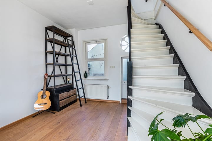 Foto 10 van Oudegracht 107