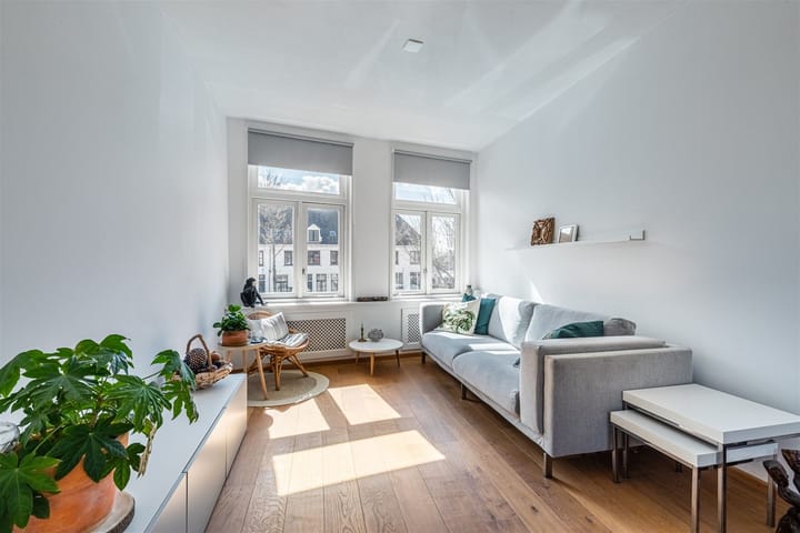 Foto 8 van Oudegracht 107