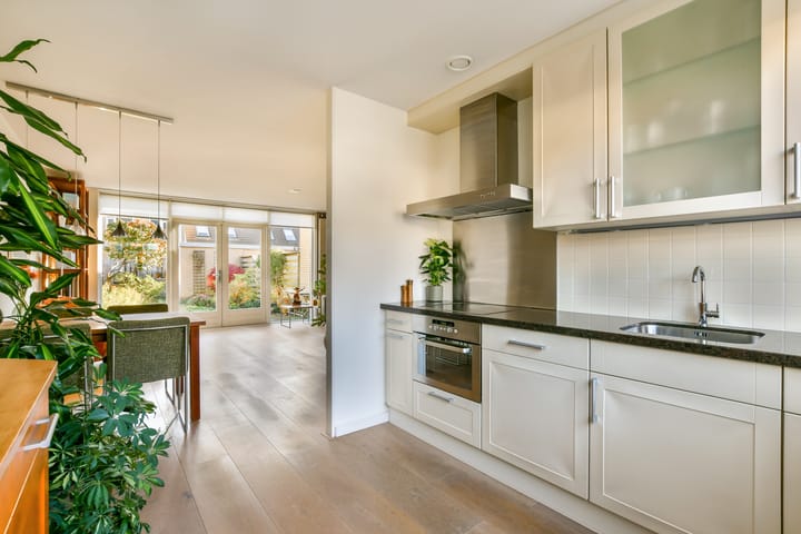 Foto 8 van Leliestraat 2