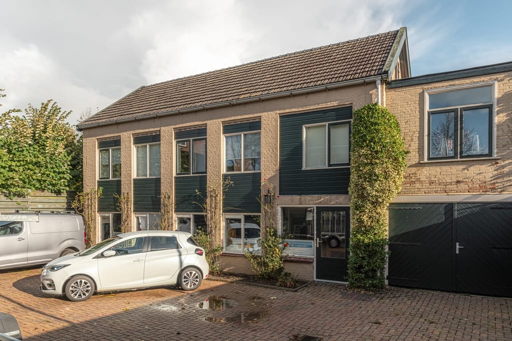 Foto 2 van Stationsplein 32