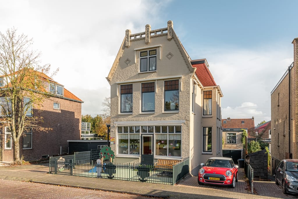 Foto 6 van Stationsplein 32