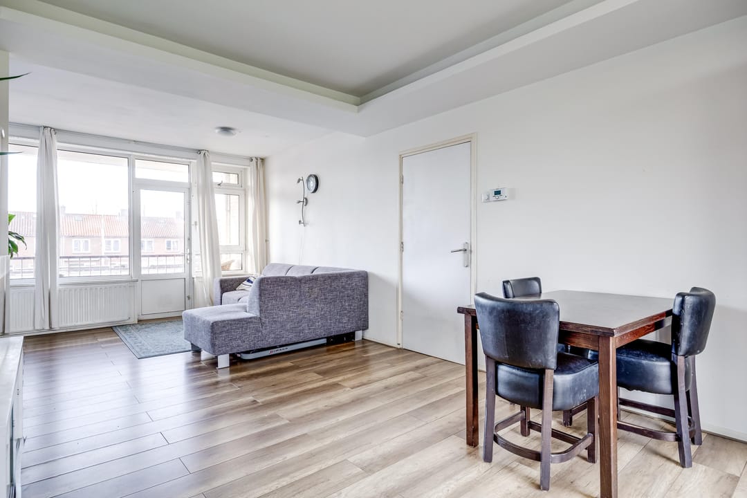 Photo 11 of Meridiaan 28-B