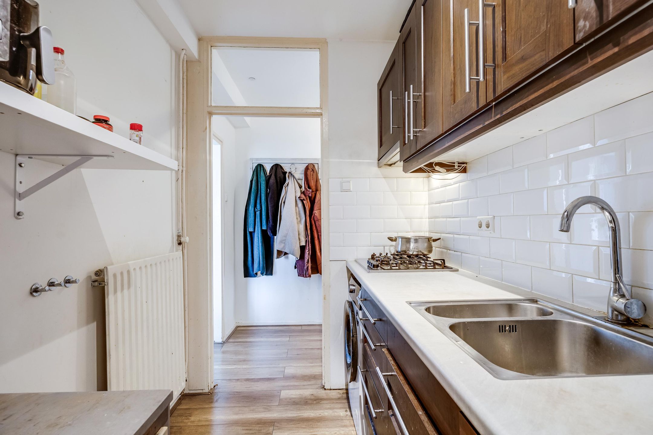 Photo 24 of Meridiaan 28-B