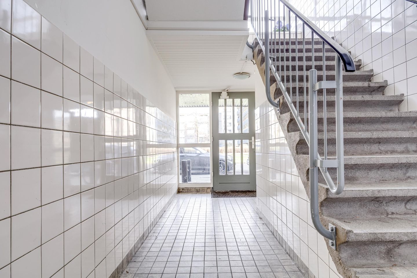 Photo 5 of Meridiaan 28-B