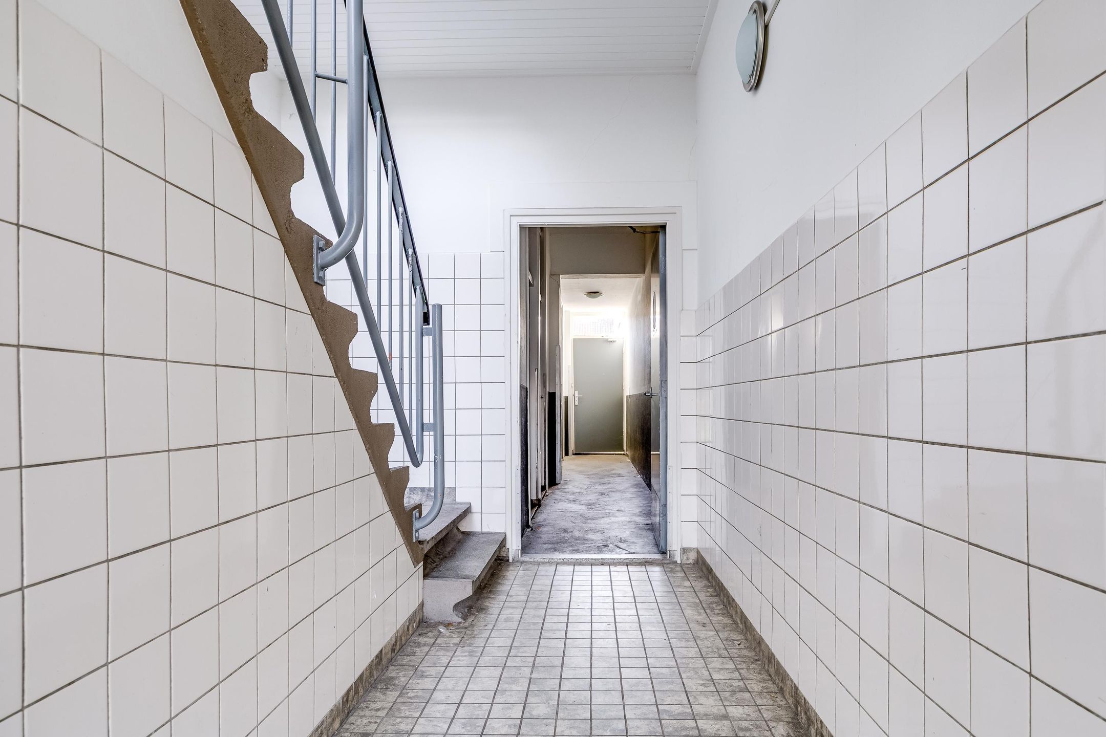 Photo 6 of Meridiaan 28-B