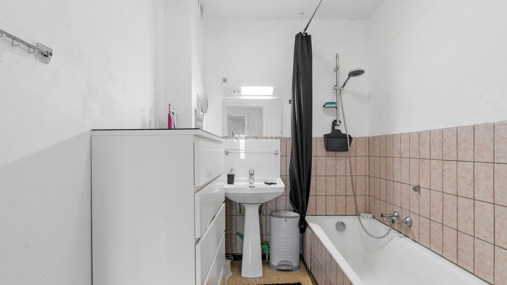 Photo 9 of Rijksweg 27A/3