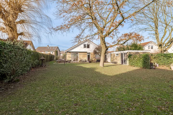 Photo 2 of Prins Frederik Hendrikstraat 8