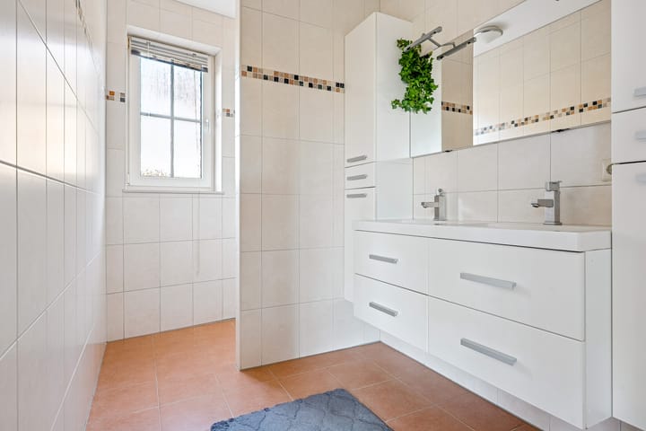 Photo 27 of Speenkruid 14