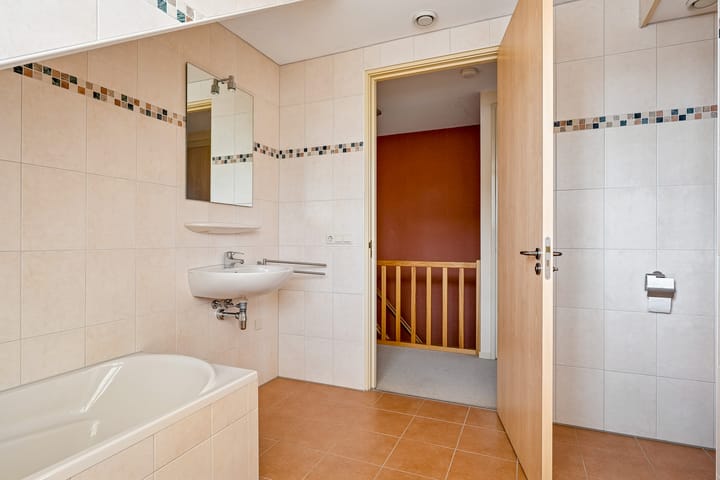 Photo 46 of Speenkruid 14