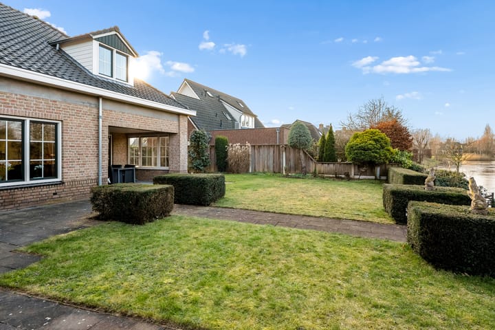 Photo 56 of Speenkruid 14