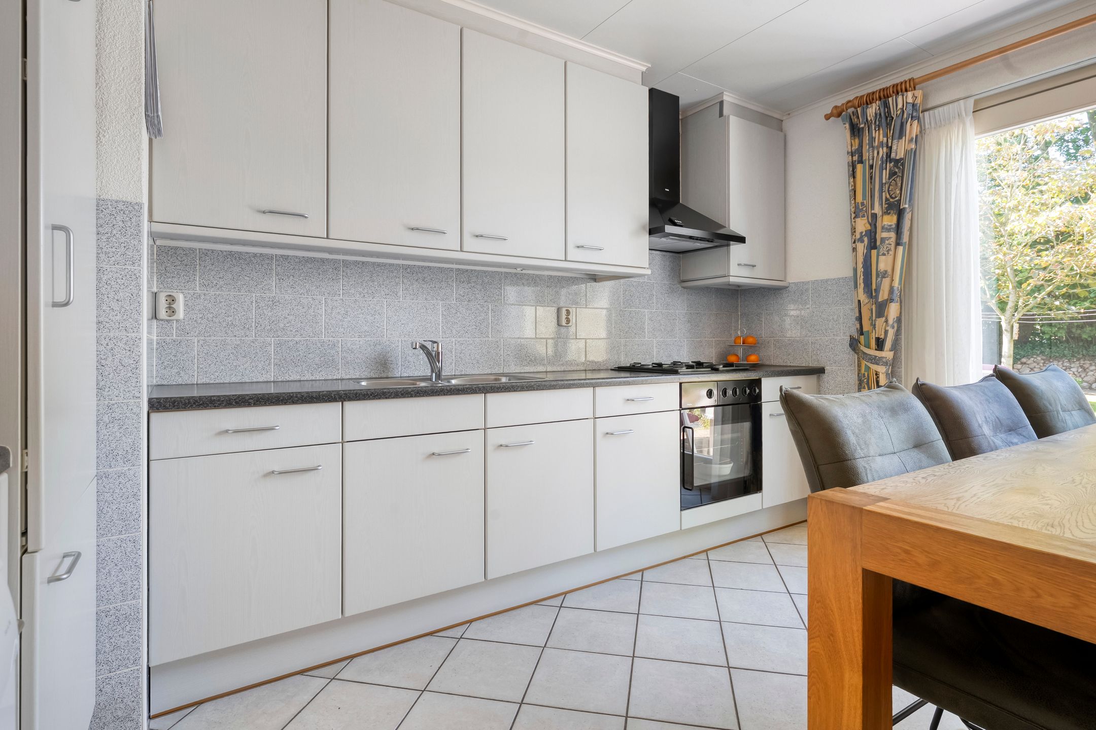 Photo 21 of de Hare 84