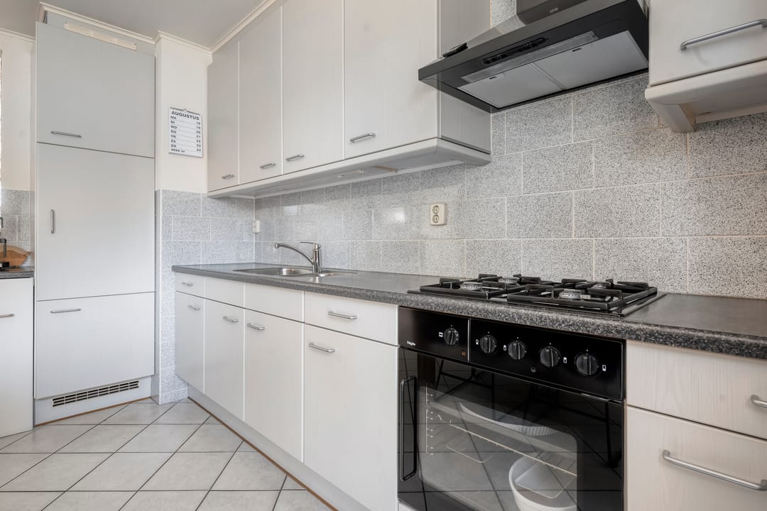 Photo 22 of de Hare 84