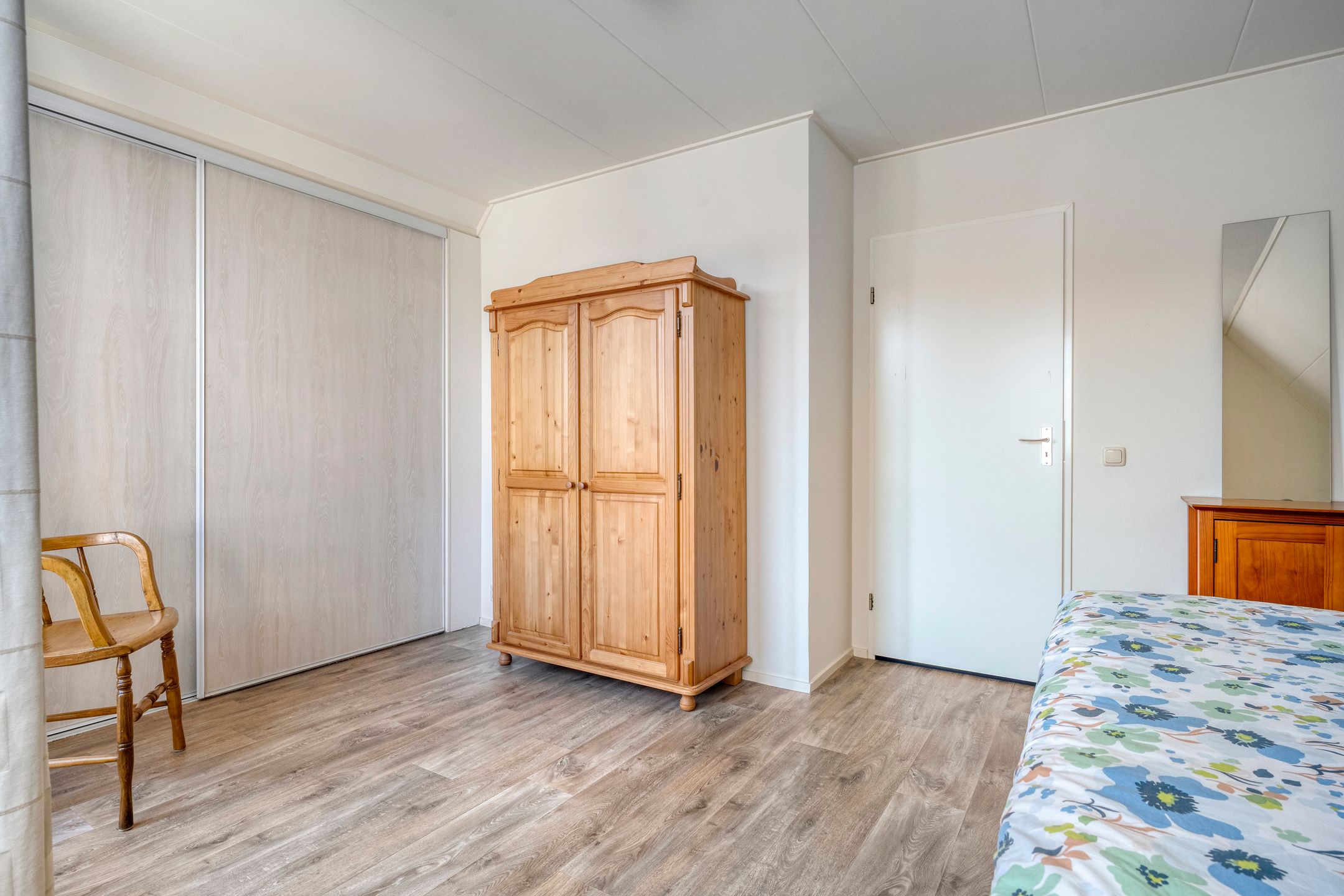 Photo 27 of de Hare 84