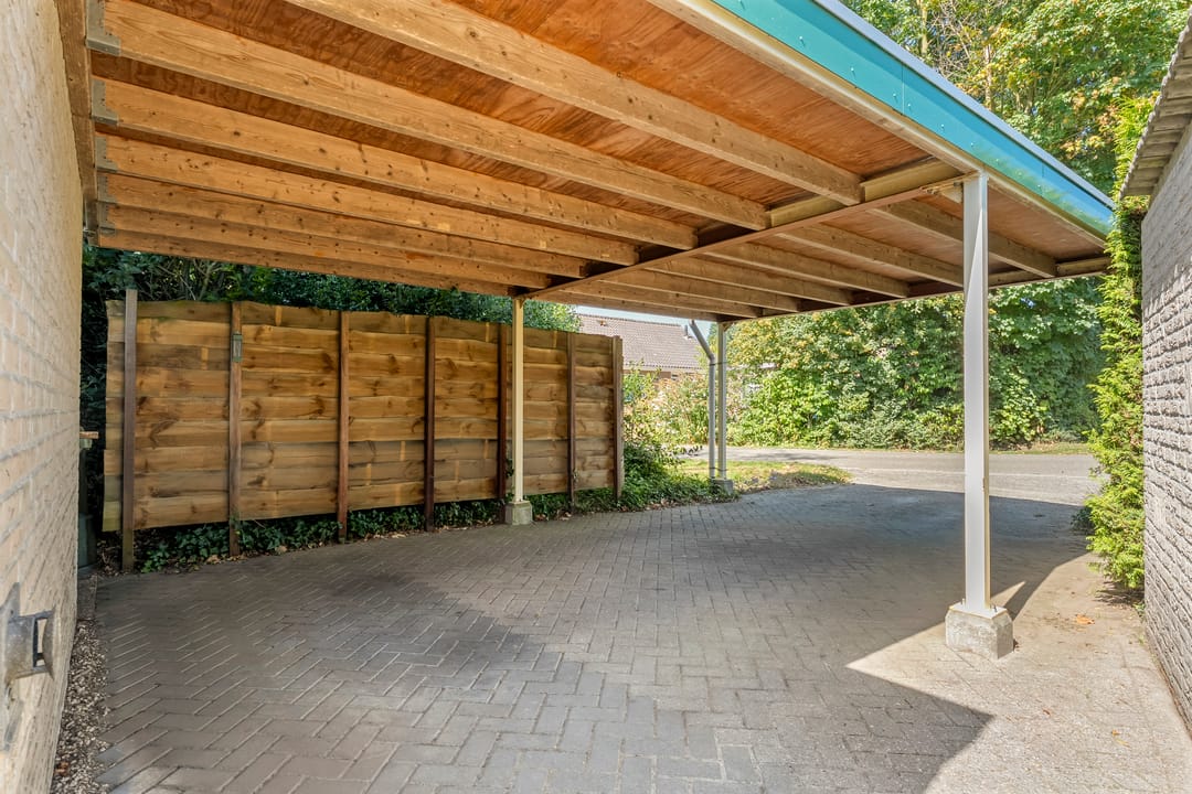 Photo 47 of de Hare 84