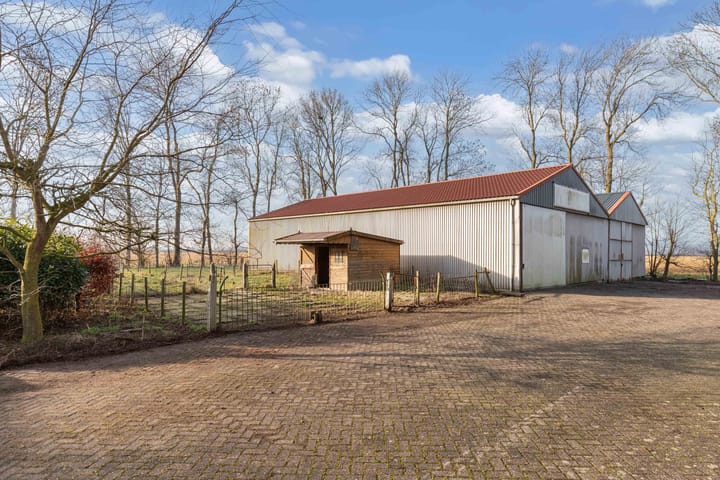 Foto 48 van Luttelgeesterweg 15