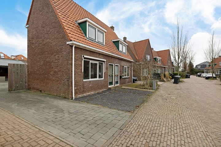 Photo 3 of Zuiderstraat 13