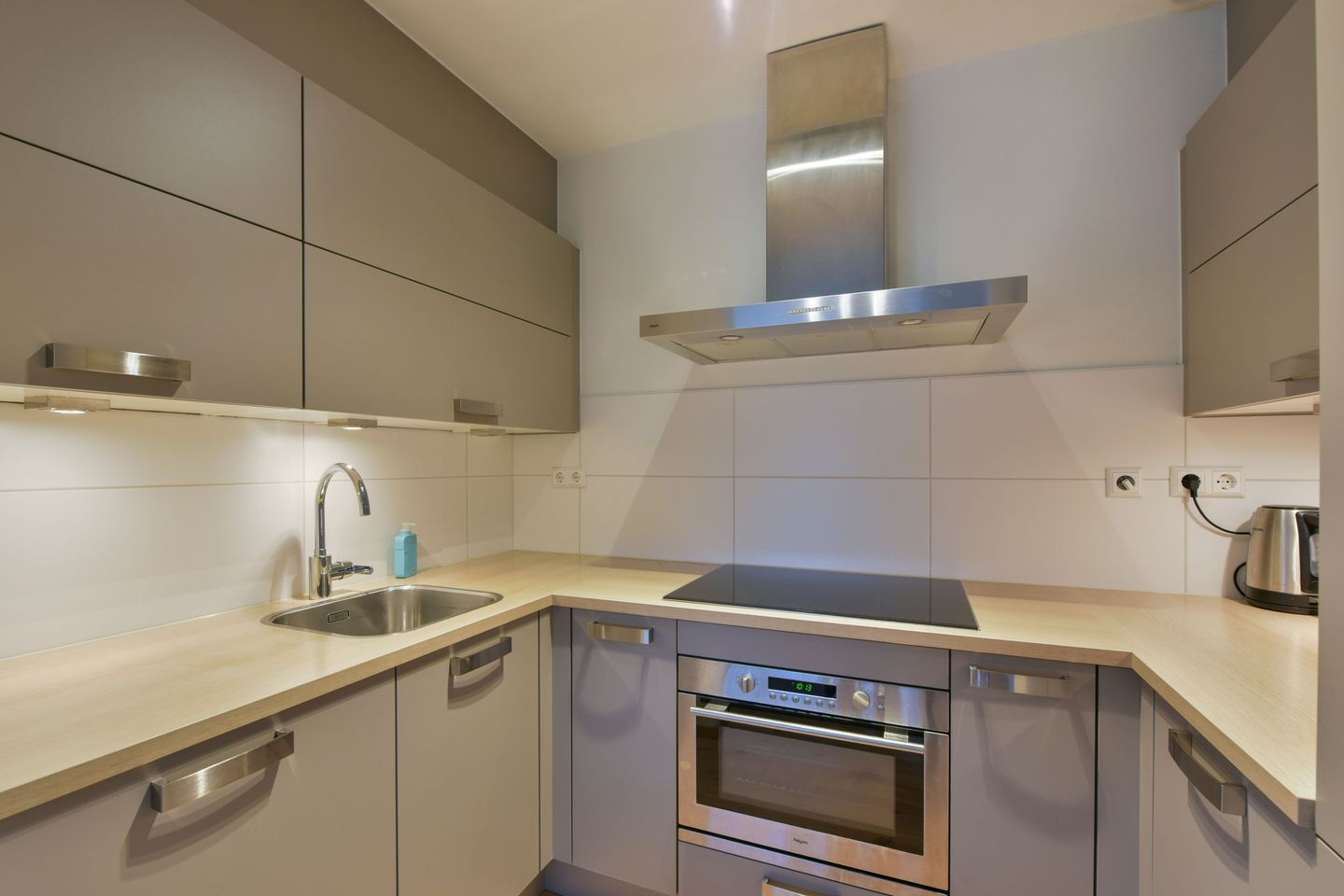 Foto 14 van Weegbree 67