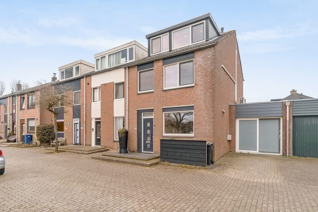 Foto 1 van Dovenetelhof 1