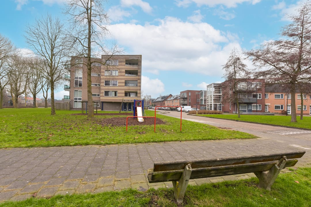 Foto 26 van Weegbree 67