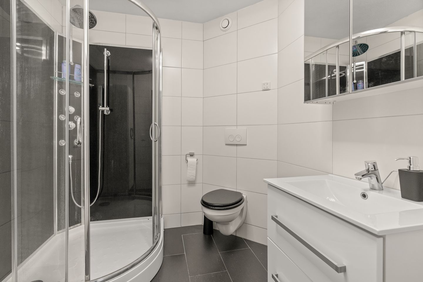 Foto 20 van Dovenetelhof 1