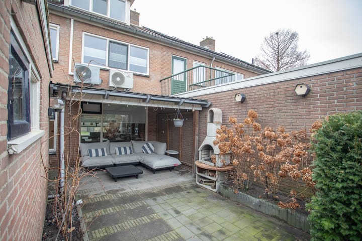 Photo 2 of Asterstraat 14