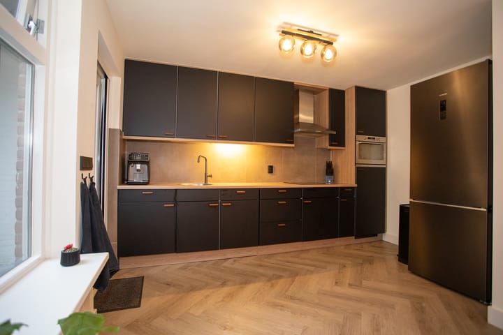 Photo 14 of Asterstraat 14