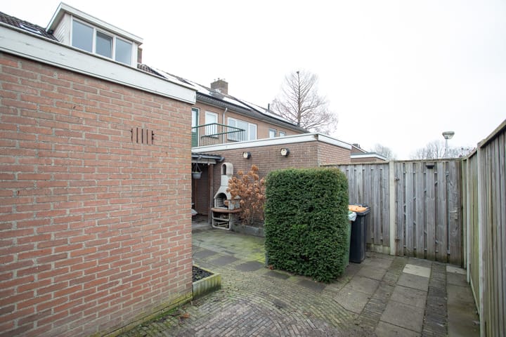 Photo 49 of Asterstraat 14