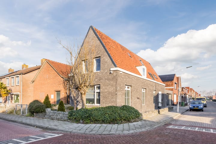 Photo 4 of Middenstraat 98