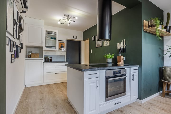 Photo 20 of Middenstraat 98