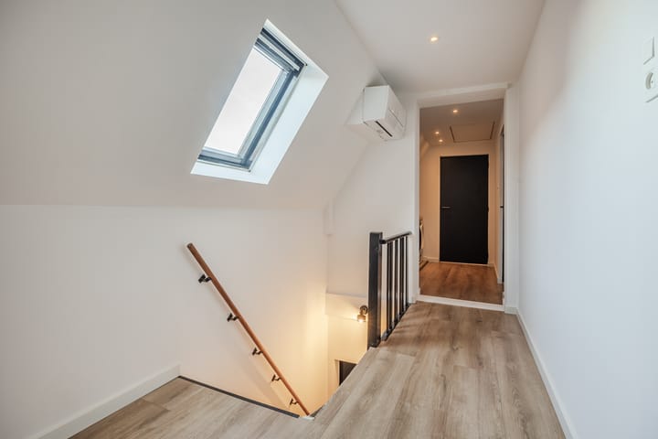 Photo 22 of Middenstraat 98