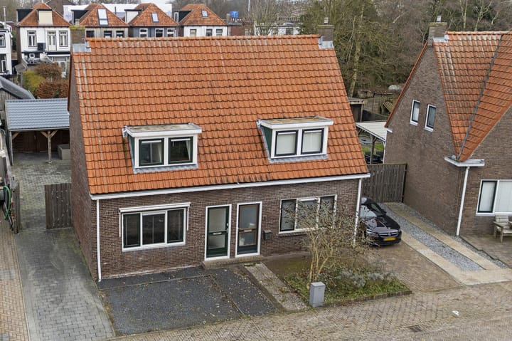 Photo 4 of Zuiderstraat 13