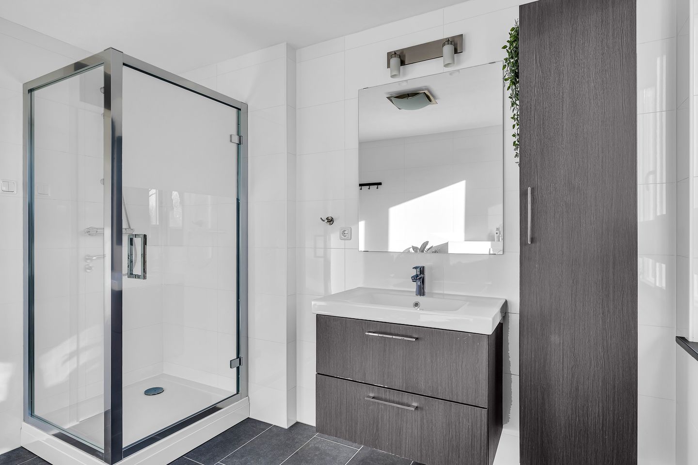 Photo 35 of Beneluxlaan 140