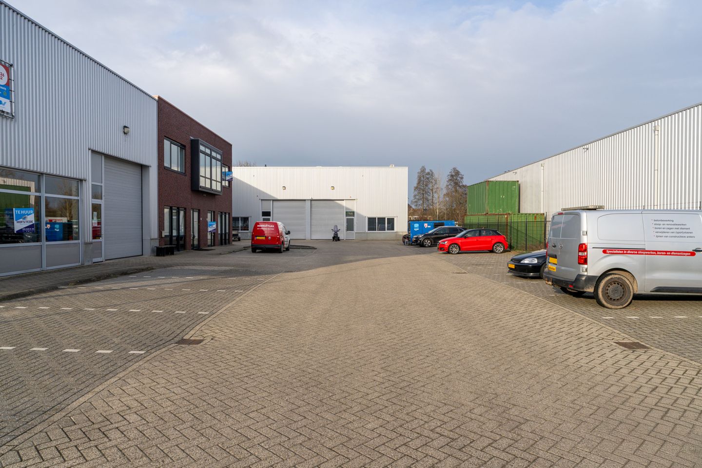 View photo 4 of Leeghwaterstraat 23-A