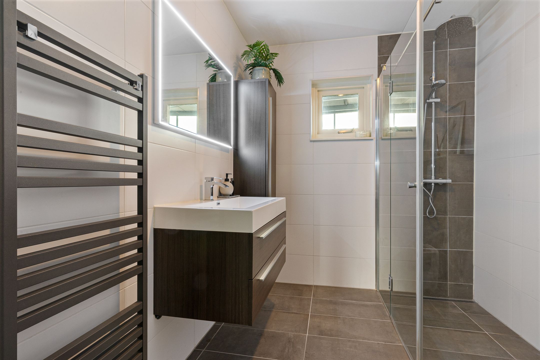 Photo 27 of Linnaeus-serre 3