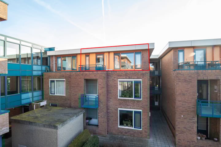 Foto 1 van Den Heuvel 47