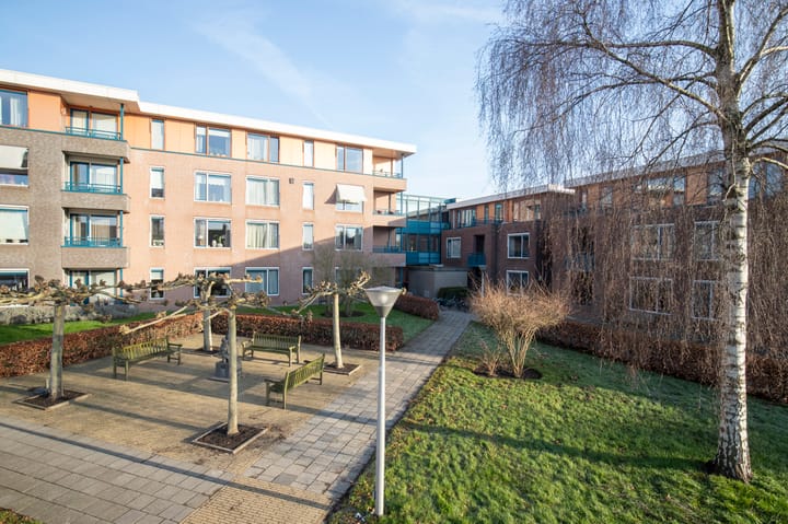 Foto 3 van Den Heuvel 47