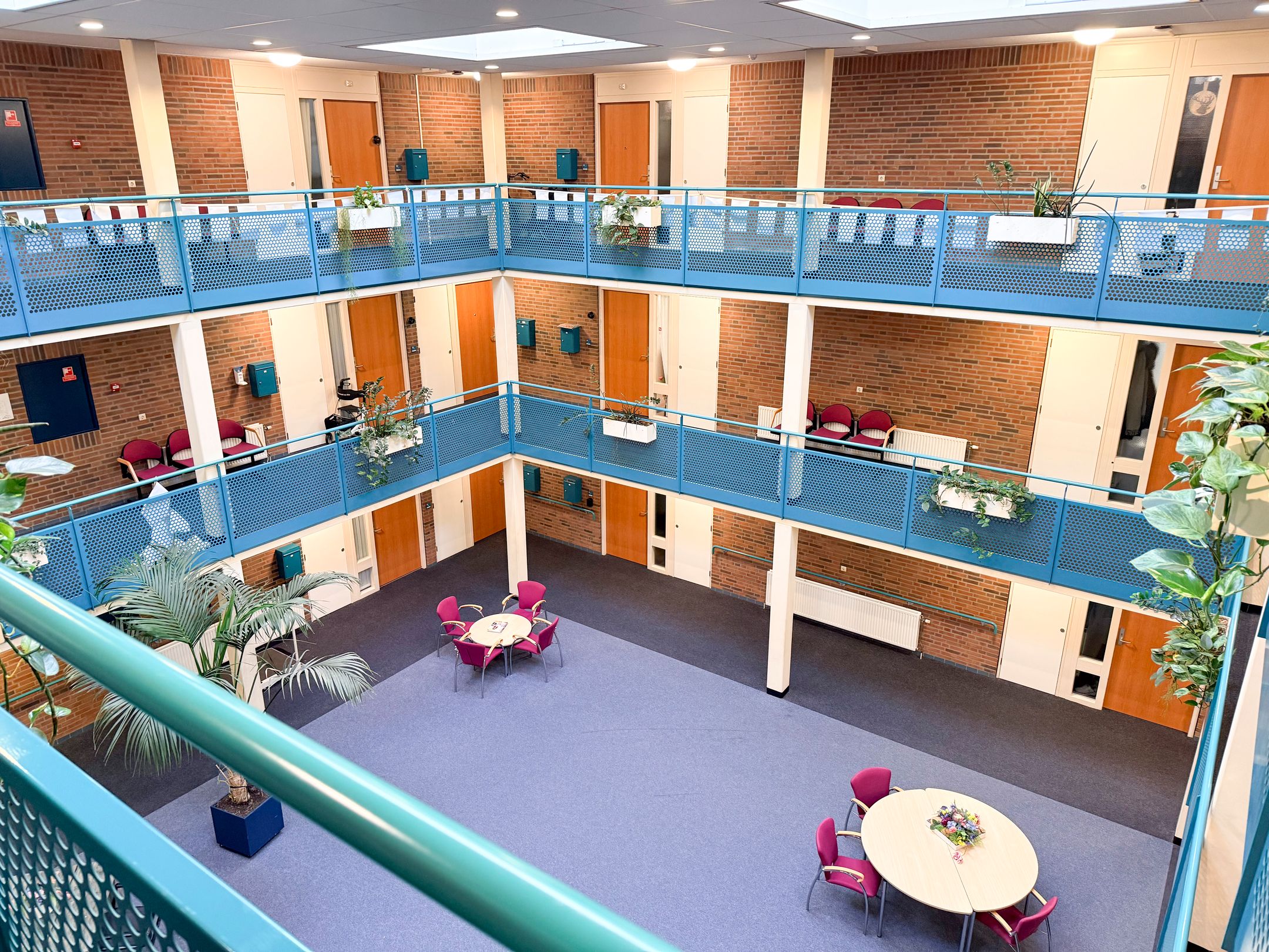 Foto 12 van Den Heuvel 47