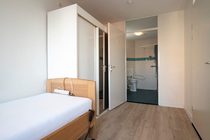 Foto 24 van Den Heuvel 47