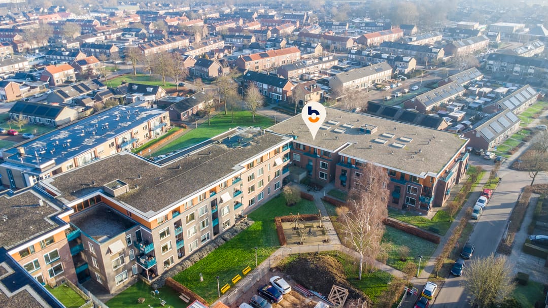 Foto 2 van Den Heuvel 47