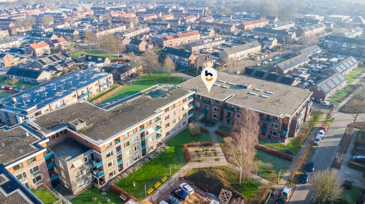 Foto 2 van Den Heuvel 47