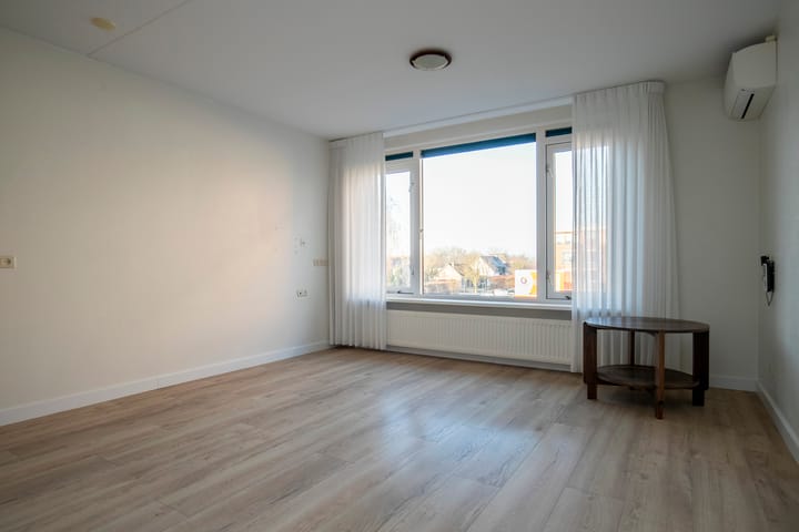 Foto 16 van Den Heuvel 47