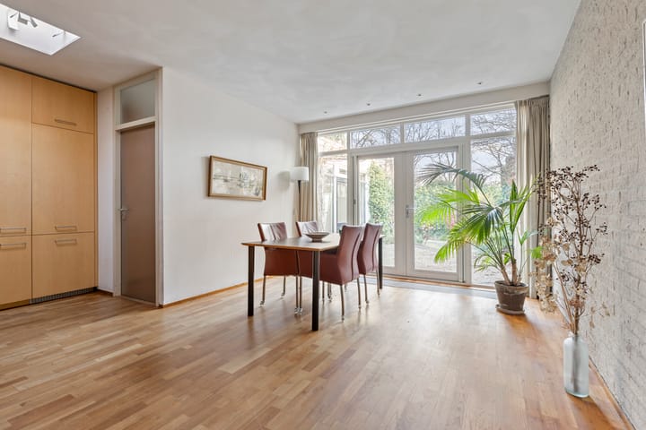 Photo 17 of Du Perronlaan 32